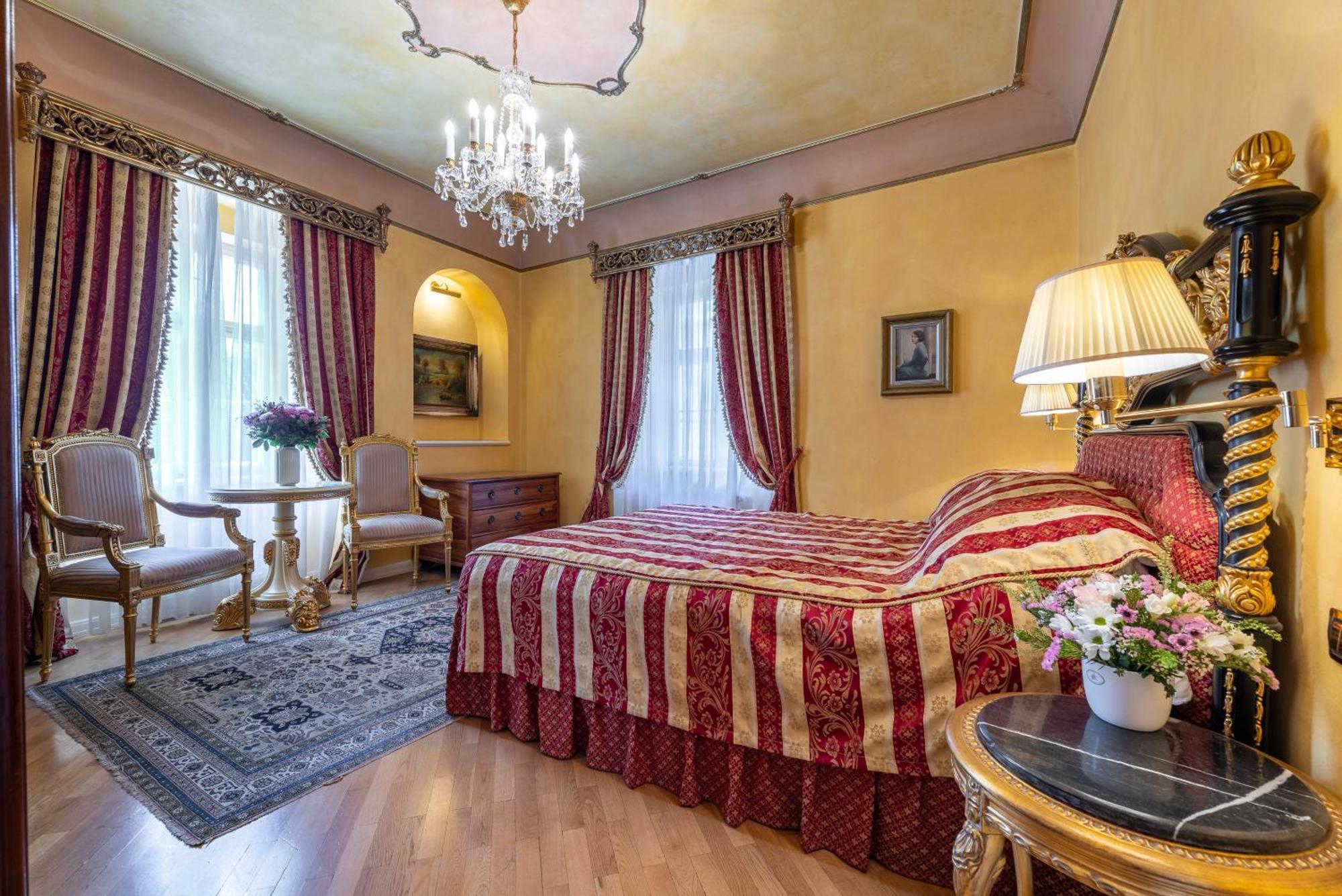 Nosticova Heritage Aparthotel *