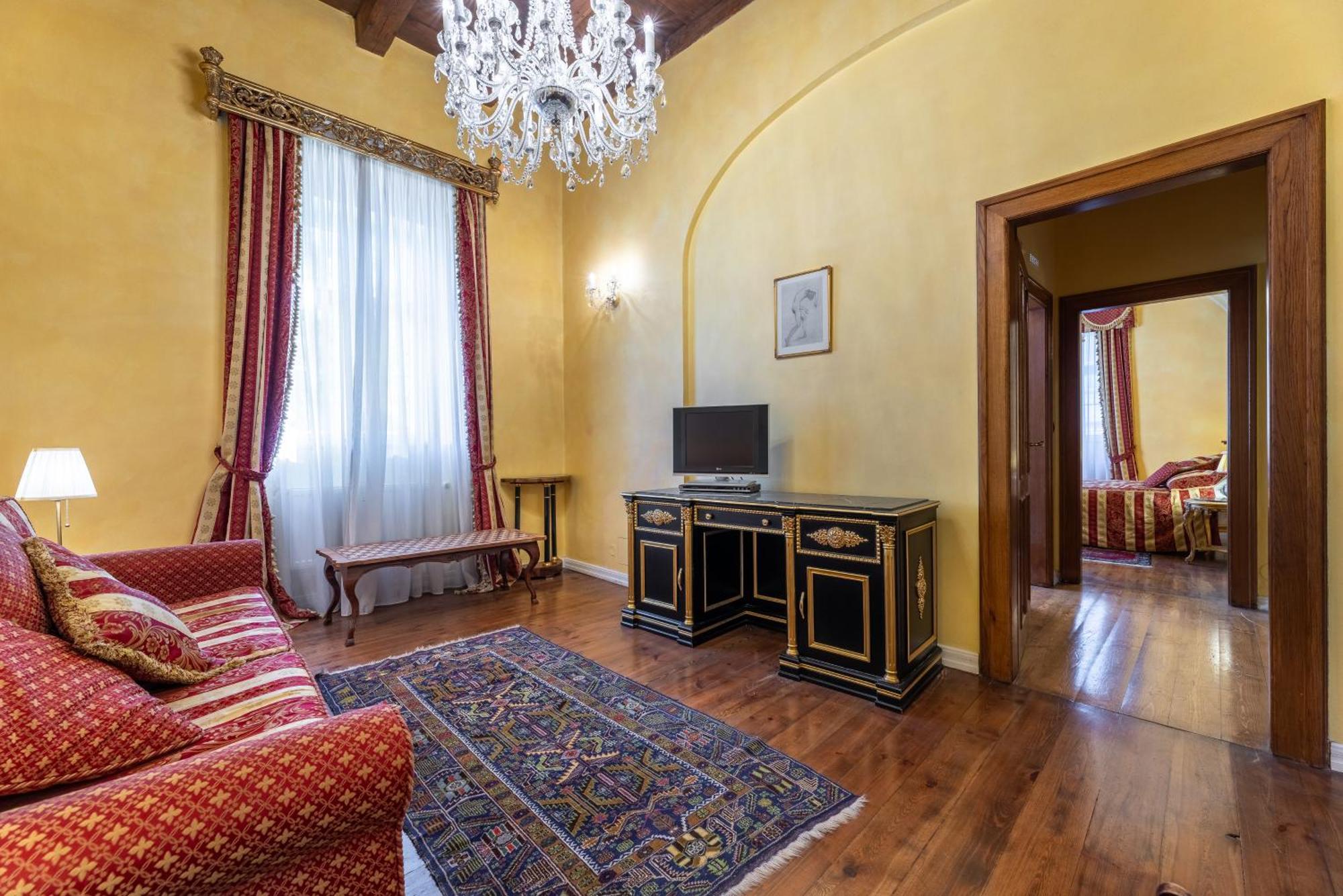 Nosticova Heritage Aparthotel *
